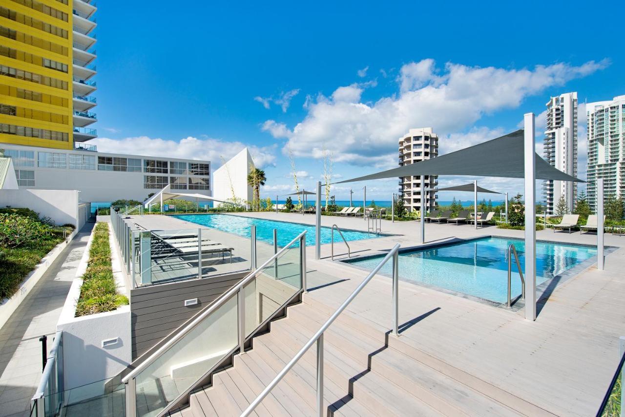 Ultiqa Air On Broadbeach Gold Coast Exterior foto